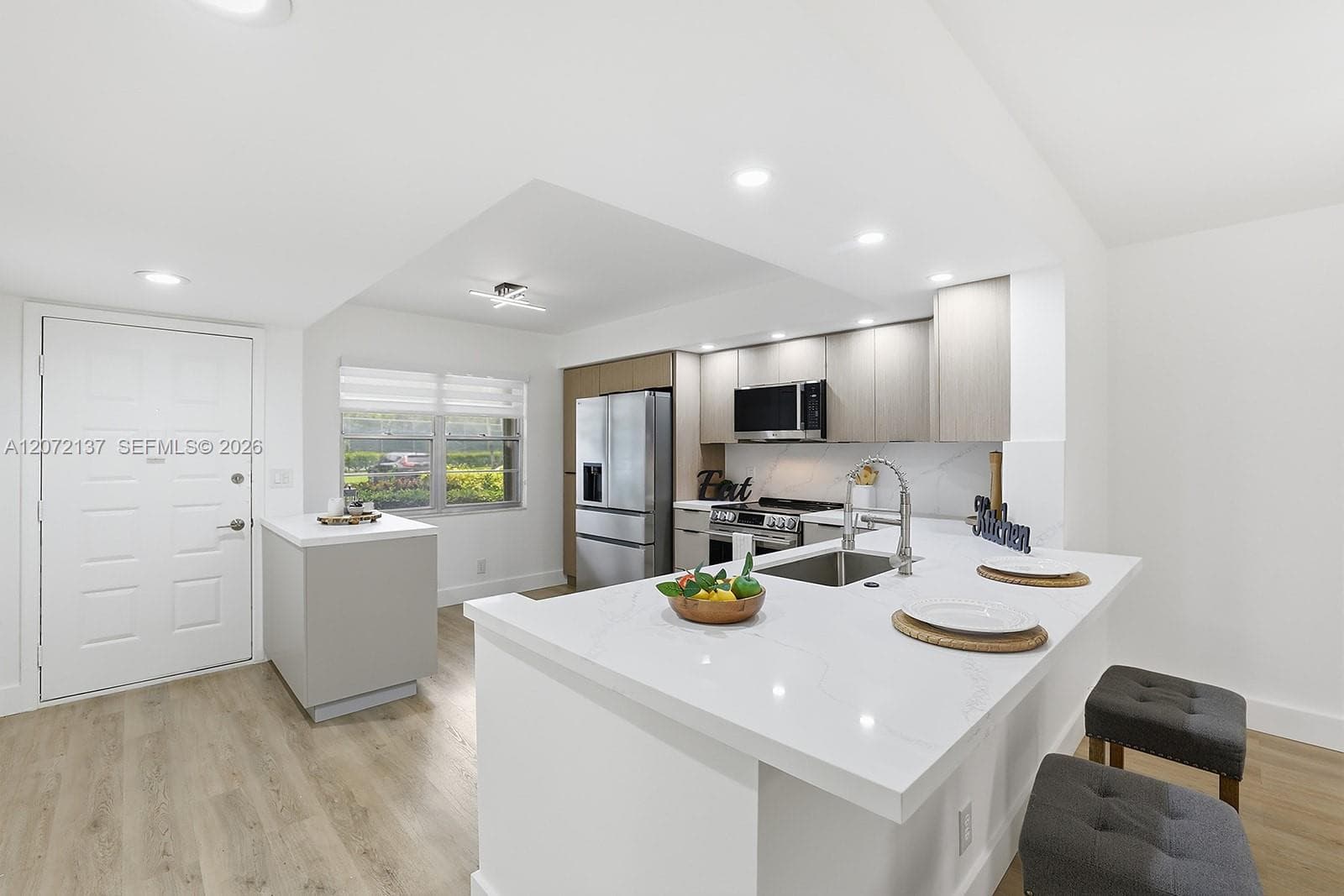 300 SW 130th Ter # 110B, Pembroke Pines FL 33027 photo 2