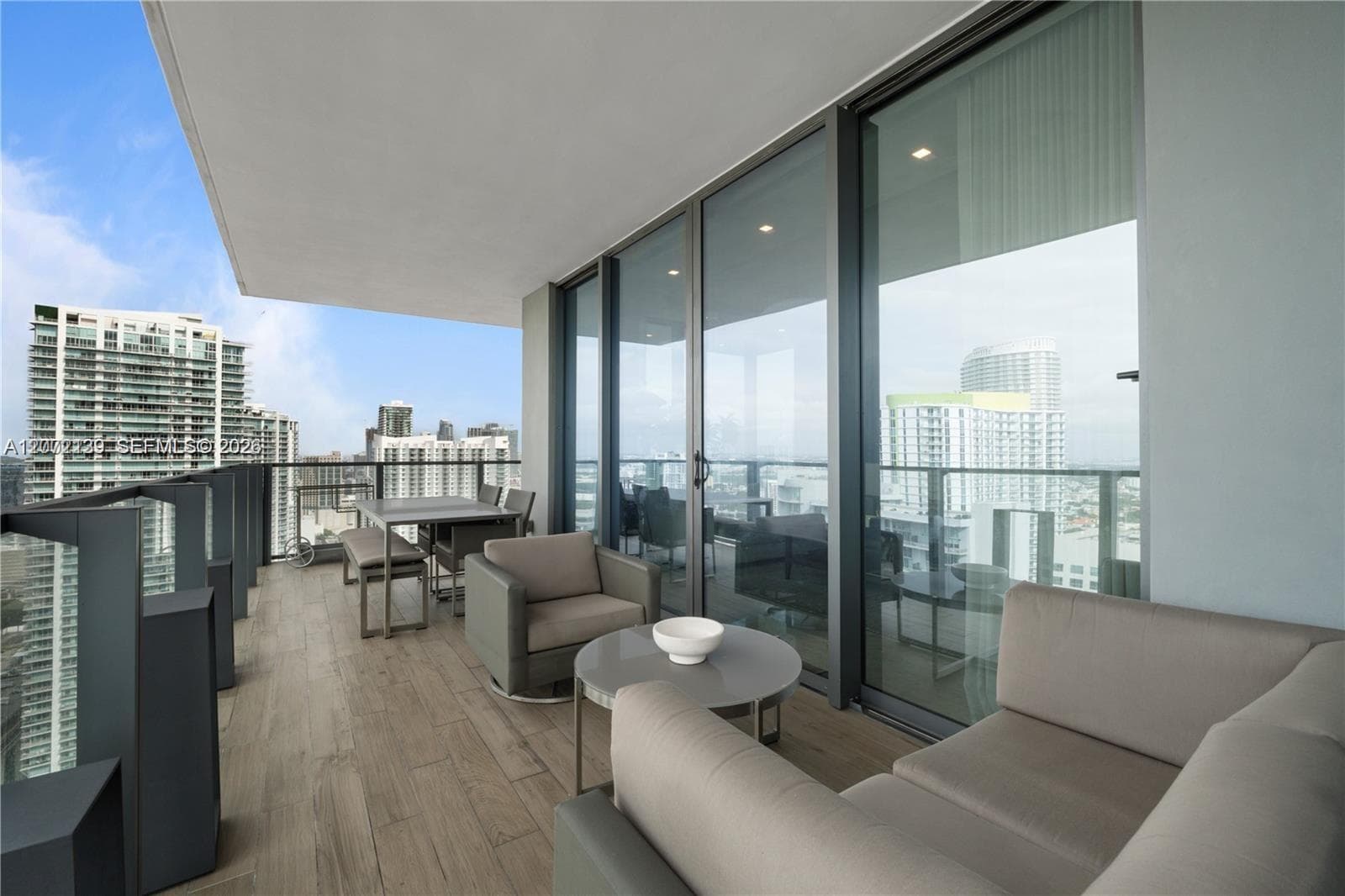 88 SW 7th St # 3412, Miami FL 33130 photo 3