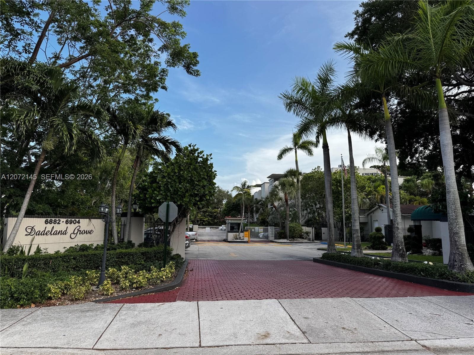 6900 N Kendall Dr # A403, Pinecrest FL 33156 photo 2