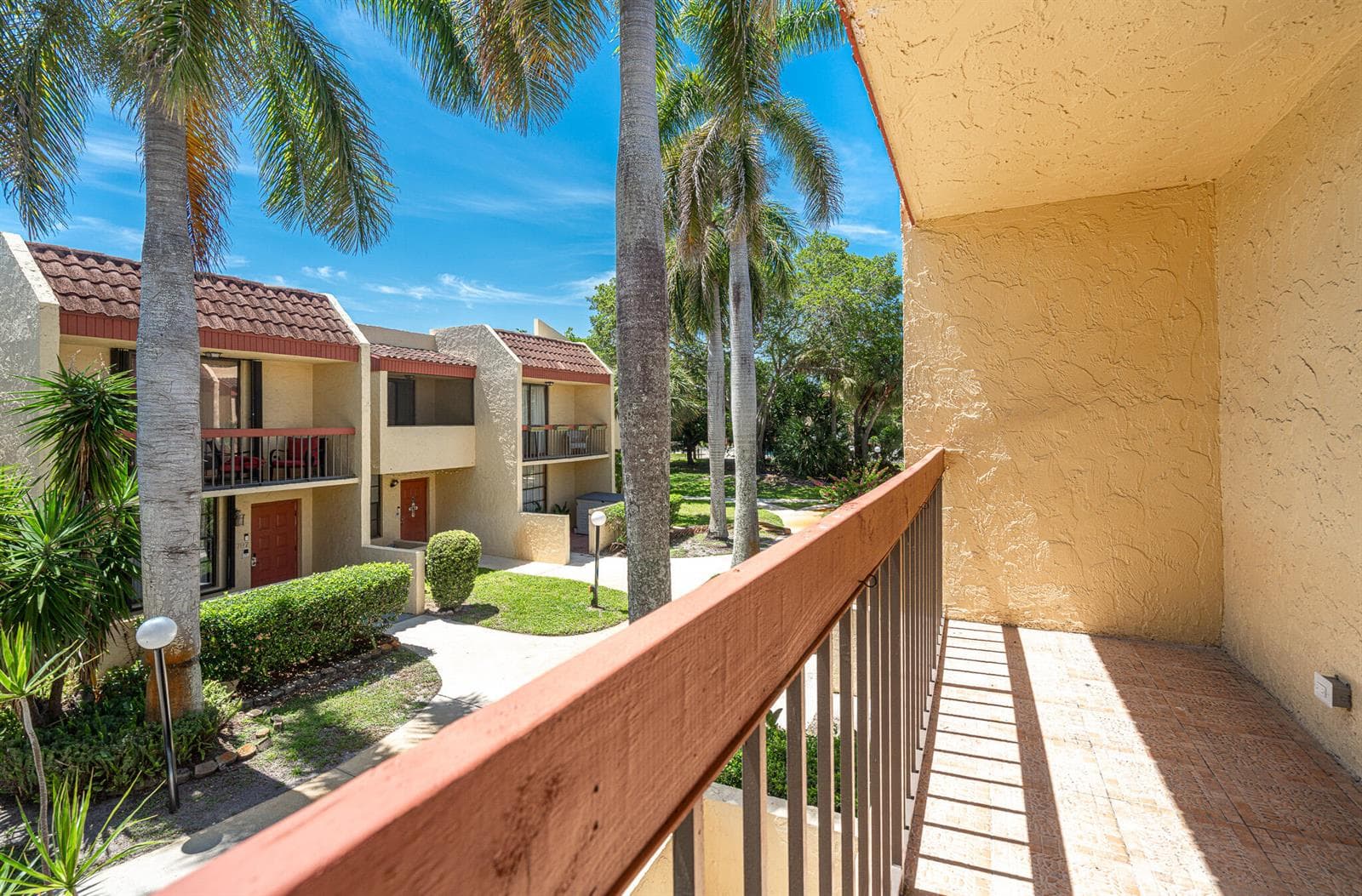 769 SE 1st Way, Deerfield Beach FL 33441 photo 5