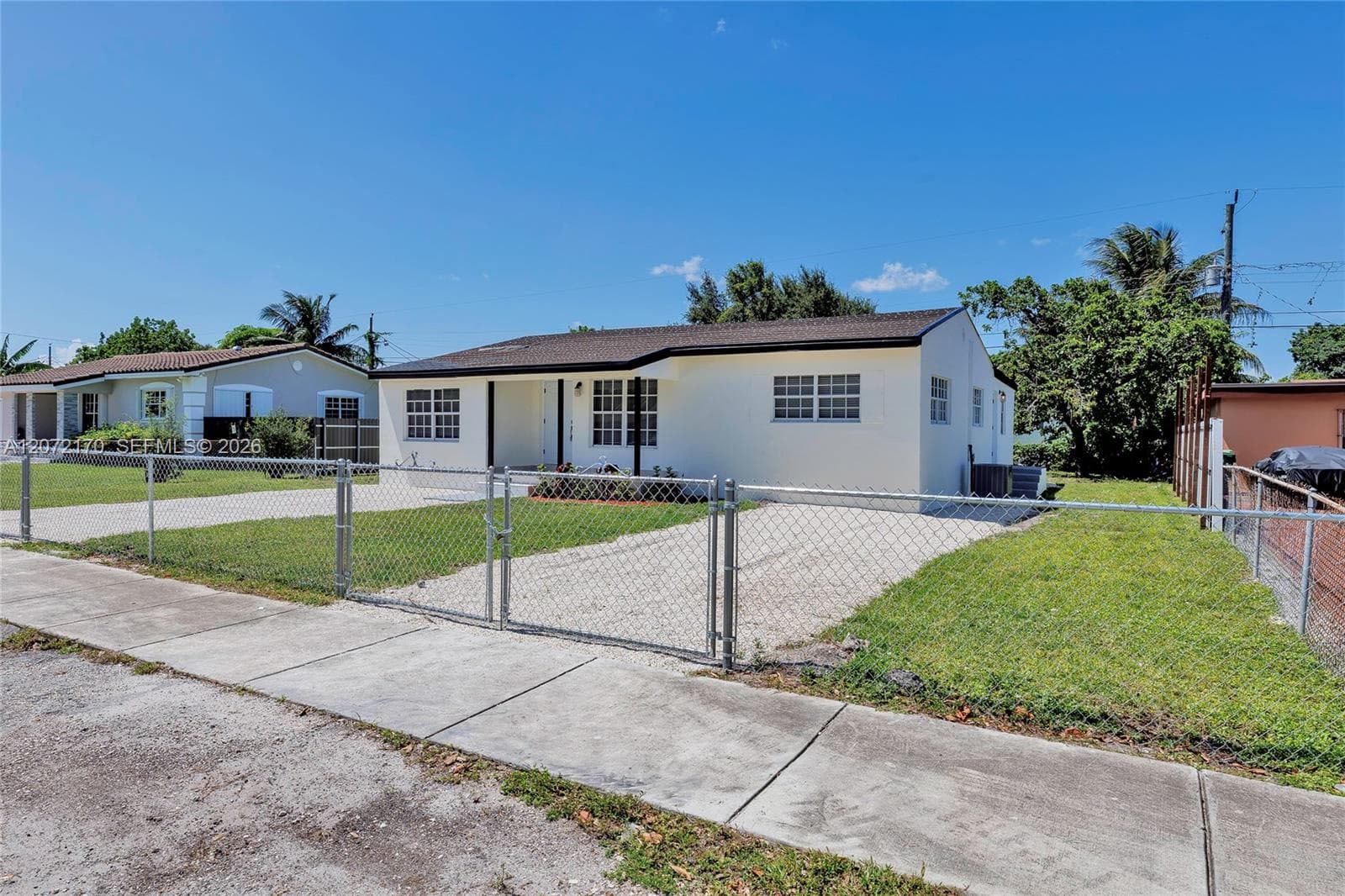 1325 NW 113th Ter, Miami FL 33167 photo 2
