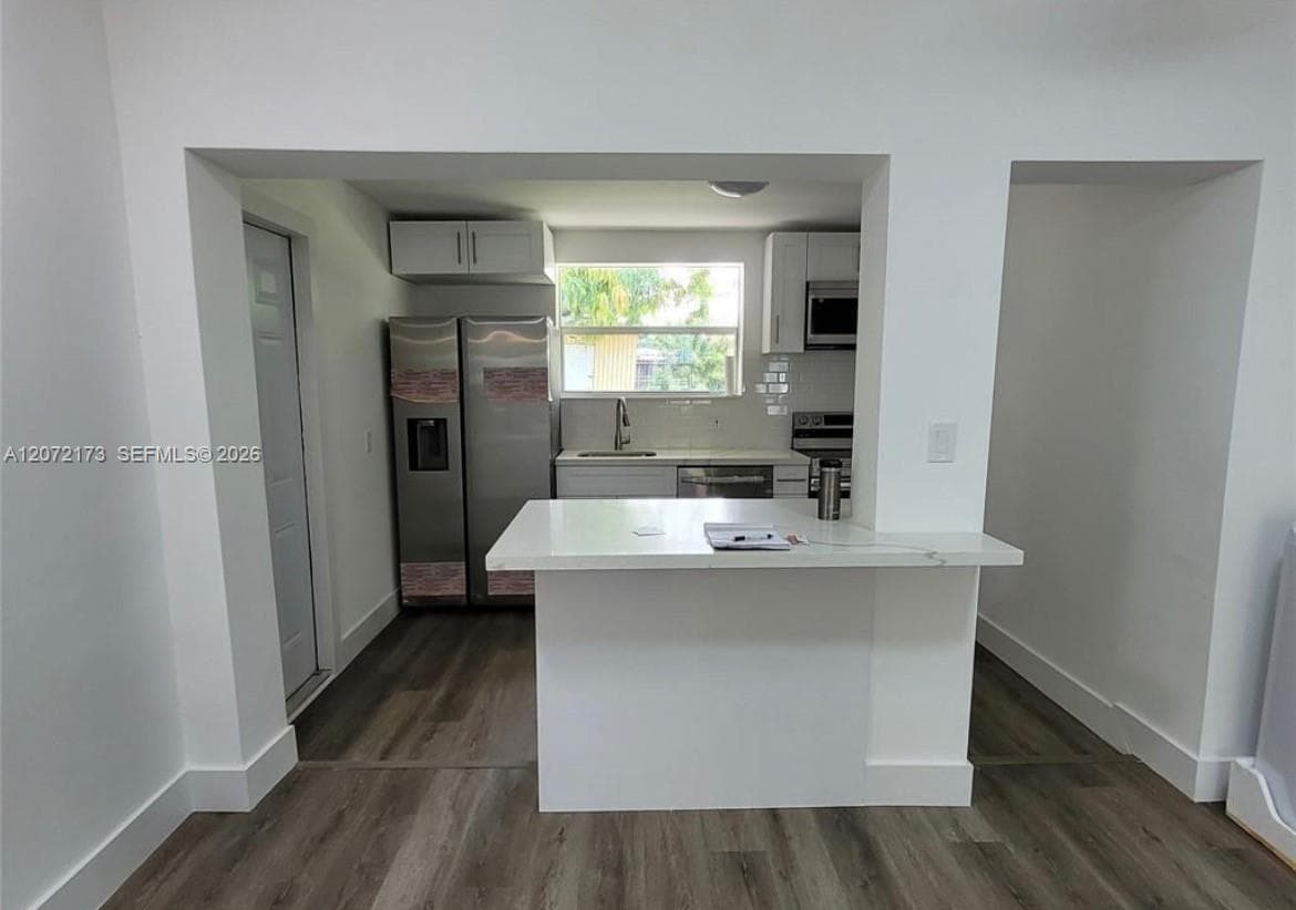 1245 NW 126th St, North Miami FL 33167 photo 2
