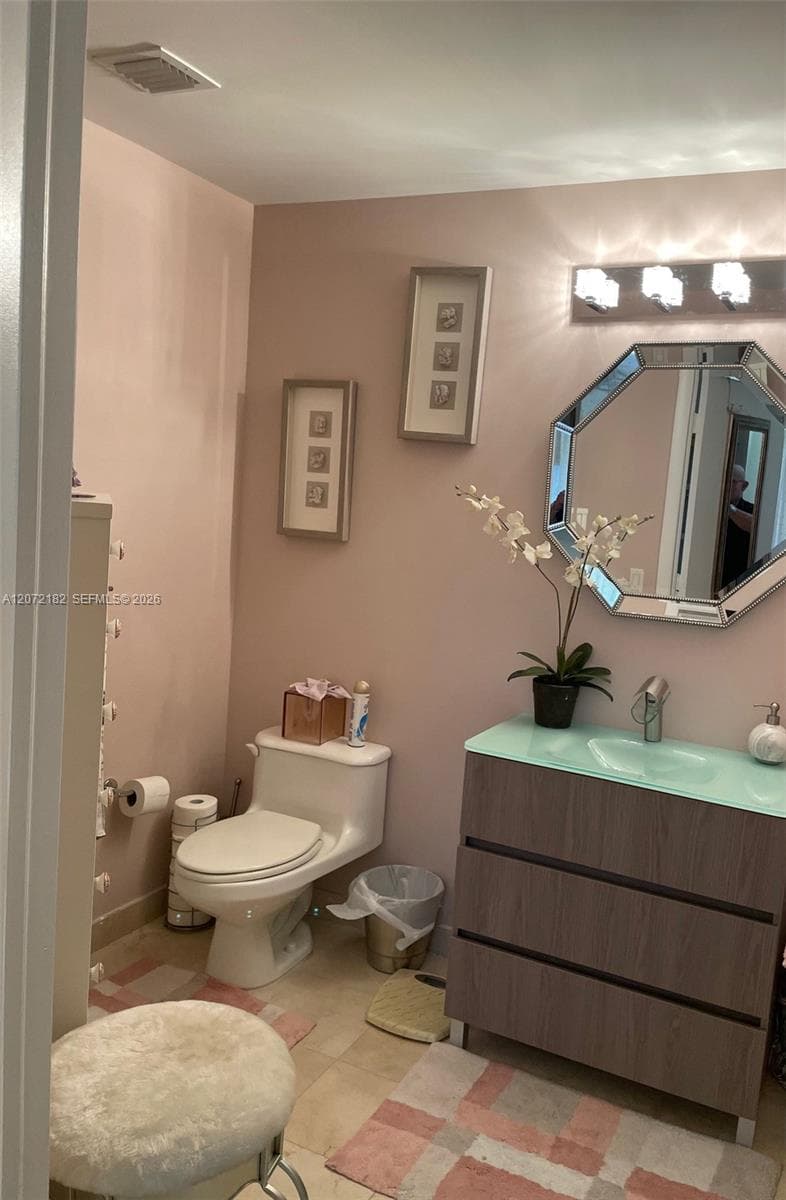 6365 Collins Ave, Miami Beach FL 33141