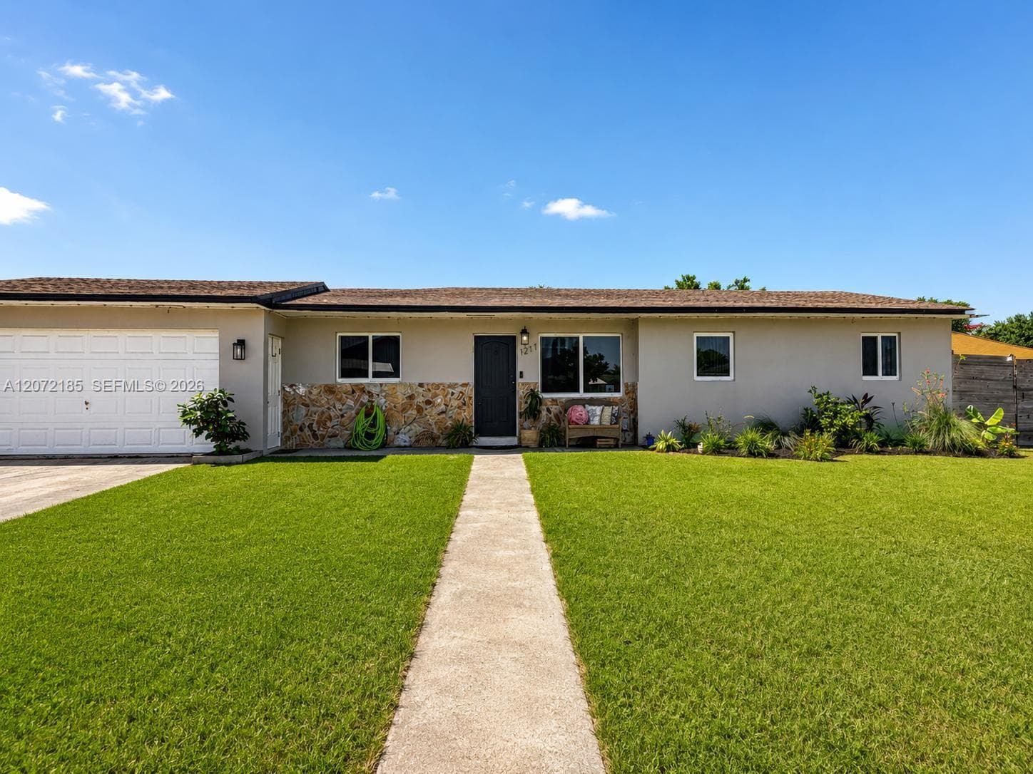 1211 NW 18th St, Homestead FL 33030 photo 2