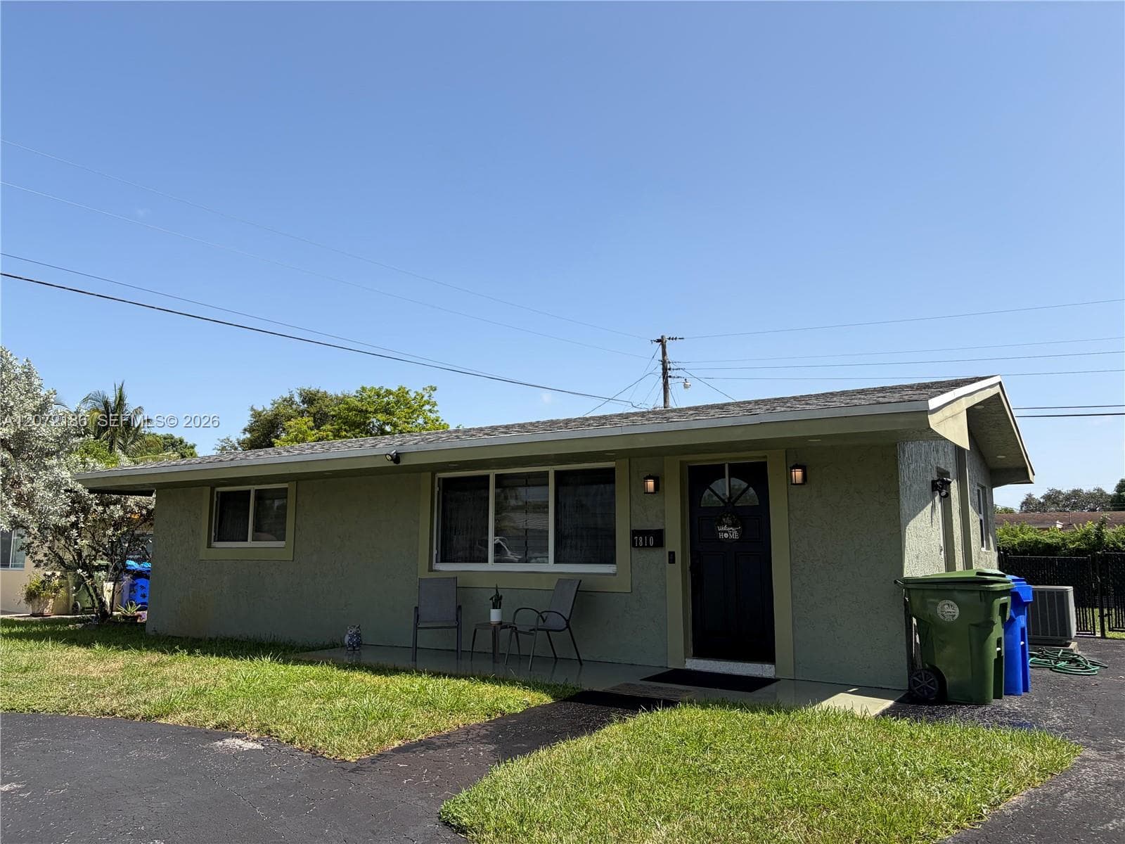 7810 NW 11th Ct, Pembroke Pines FL 33024 photo 3