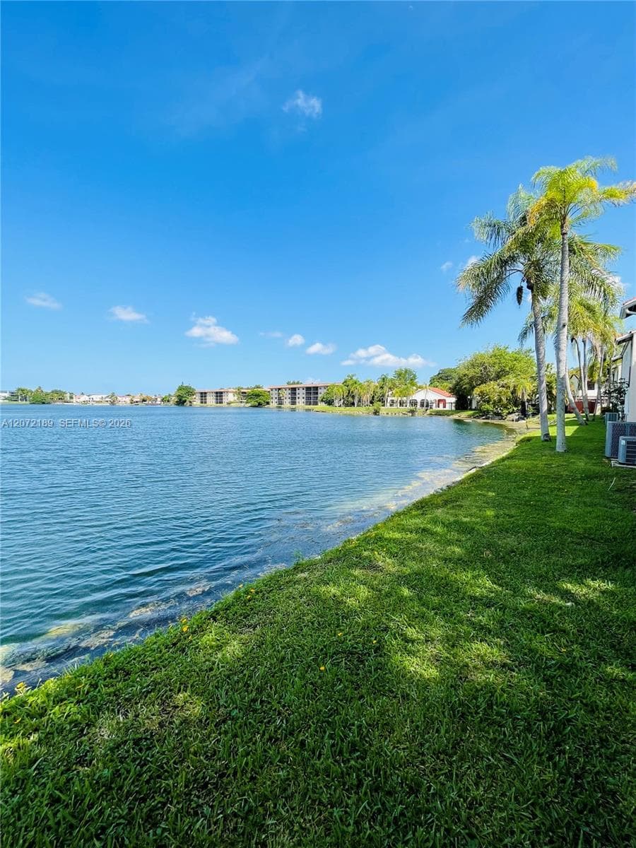 20005 NE 3rd Ct # 5, Miami, FL 33179 photo 3