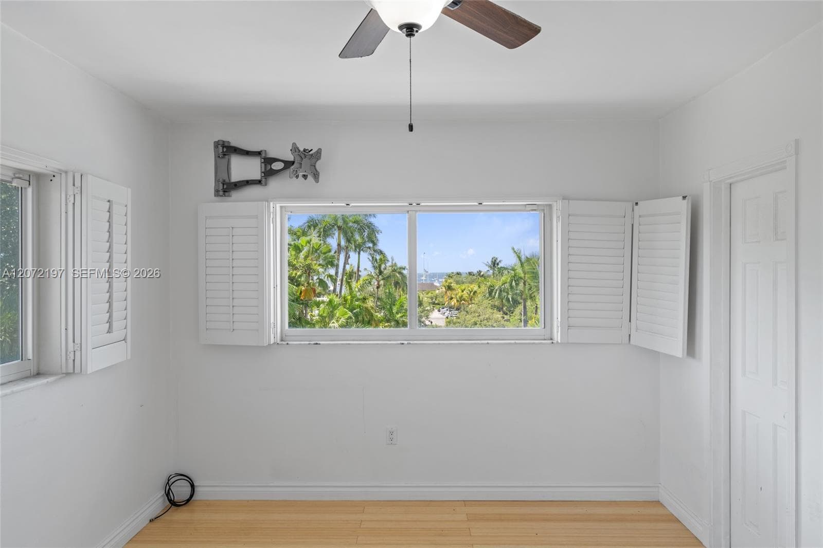 2539 S Bayshore Dr, Miami FL 33133
