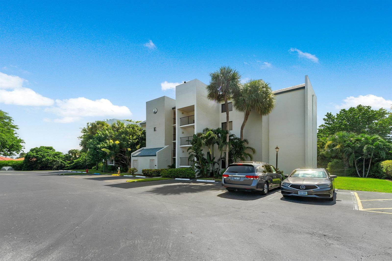 1605 S US HIGHWAY 1 # E204, Jupiter FL 33477 photo 2