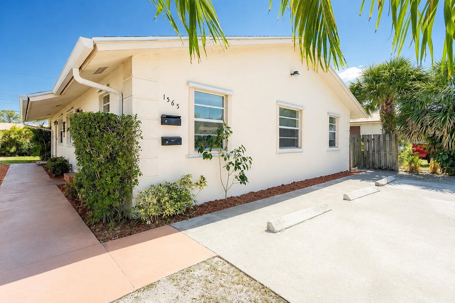 1565 W 28th Street REAR, West Palm Beach FL 33404 photo 5