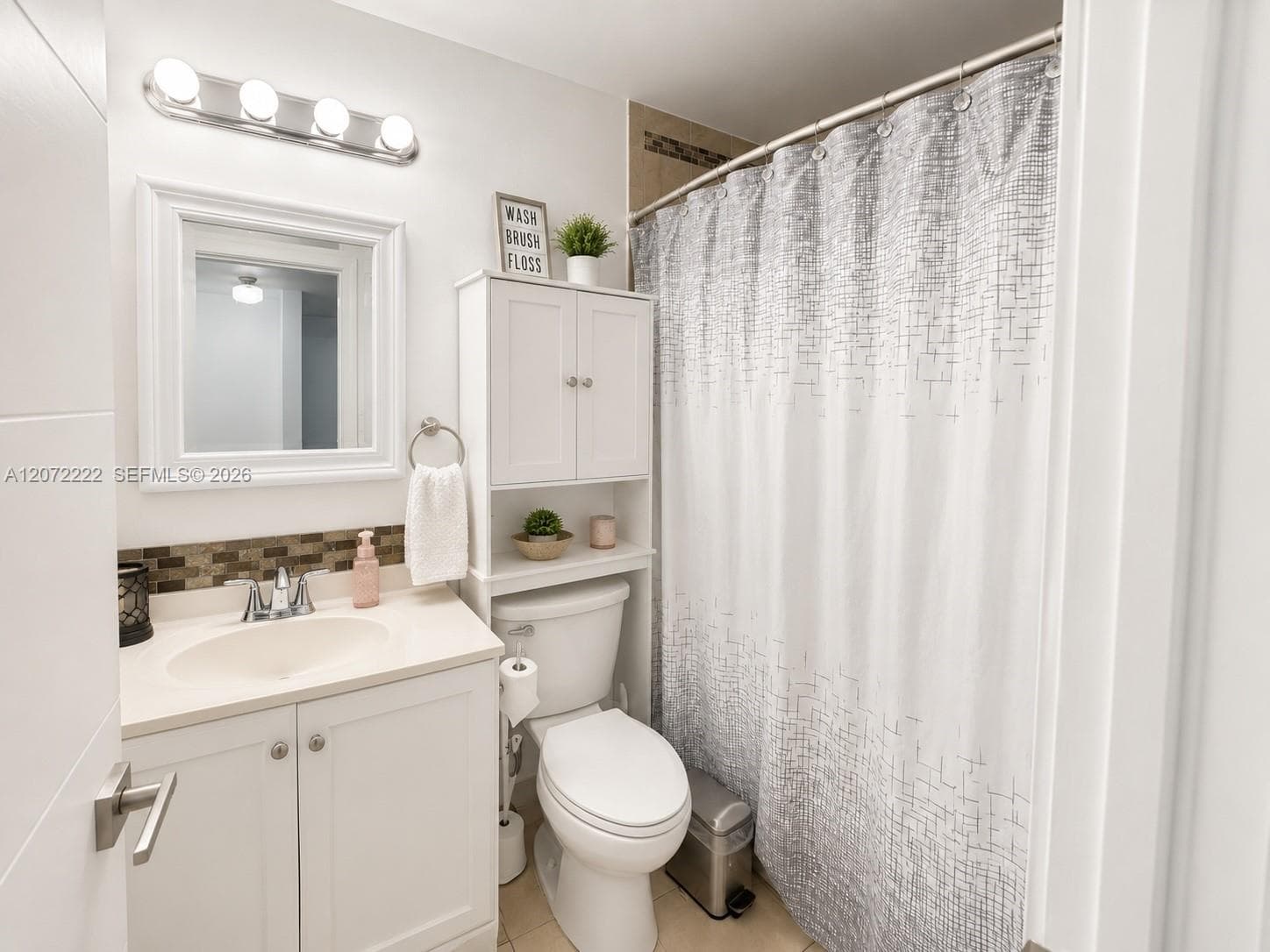 513 NW 22nd Ave # 2, Fort Lauderdale FL 33311 photo 4