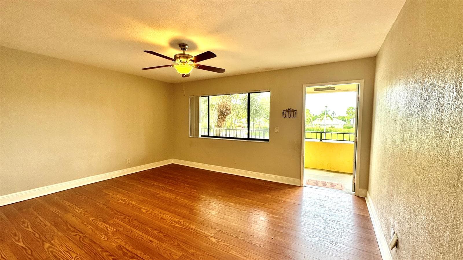 1632 Meadows Circle W, Boynton Beach FL 33436 photo 2