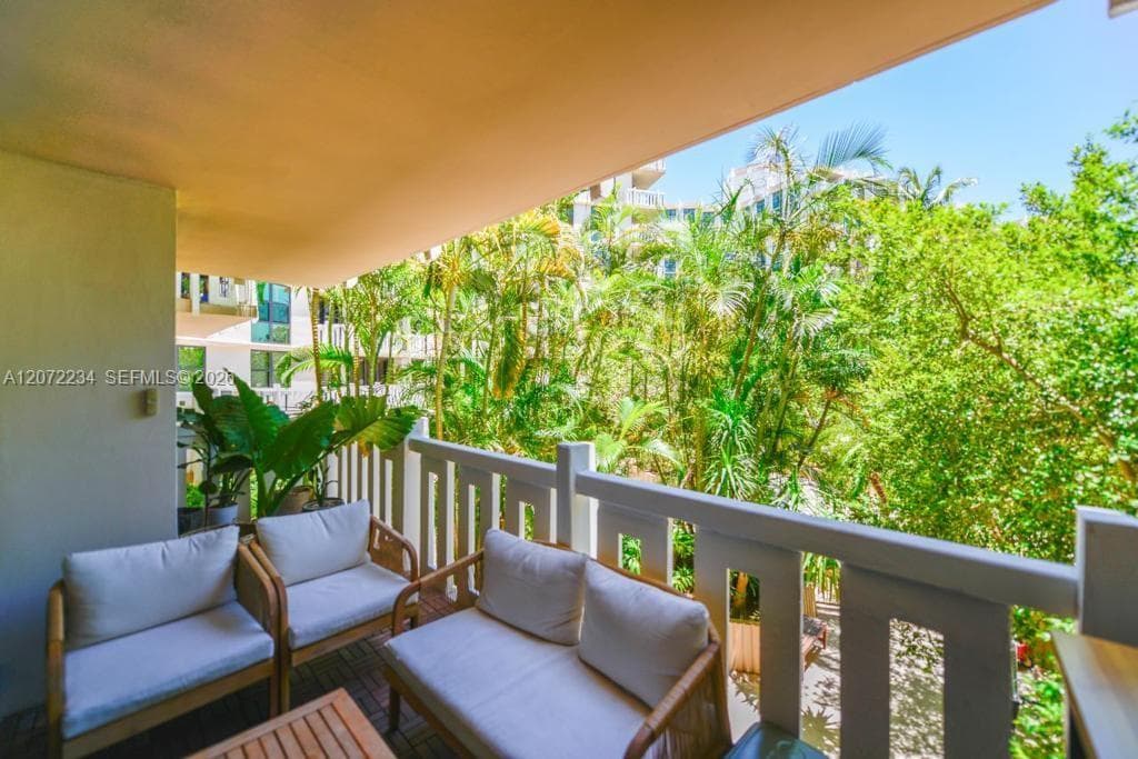 1121 Crandon Blvd # D206, Key Biscayne FL 33149 photo 4