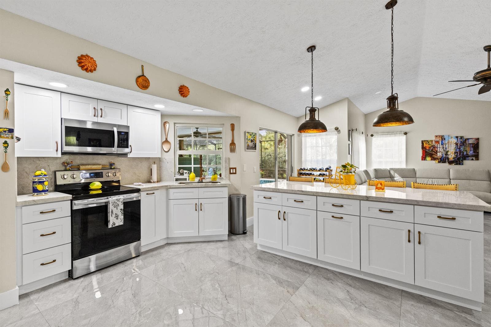 1402 SW Bent Pine Cove, Port St. Lucie FL 34986 photo 5