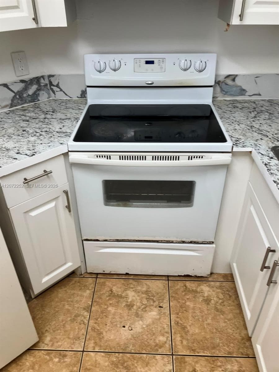 213 Lake Pointe Dr # 112, Oakland Park FL 33309 photo 4