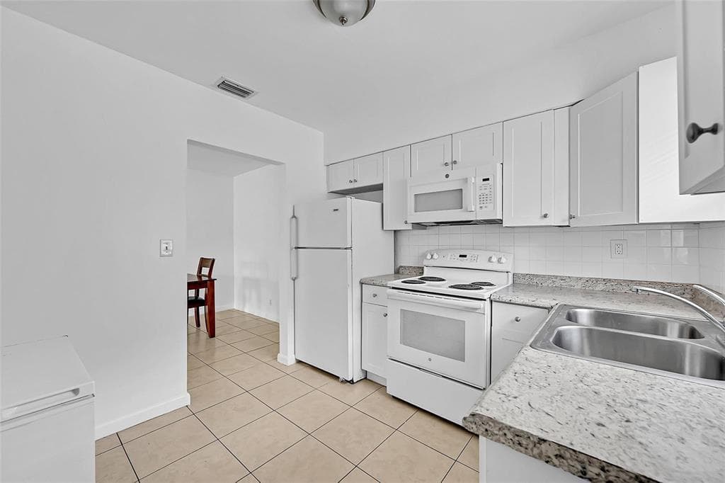 1218 NW 6TH Avenue, Fort Lauderdale FL 33311 photo 3