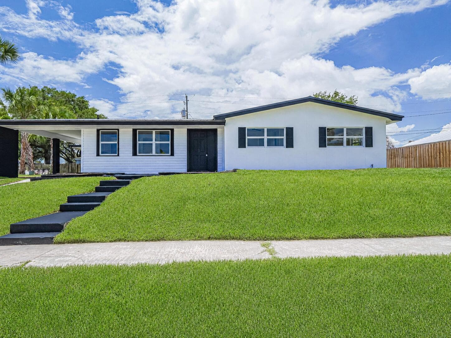 375 Manly Avenue, Sebastian FL 32958 photo 2