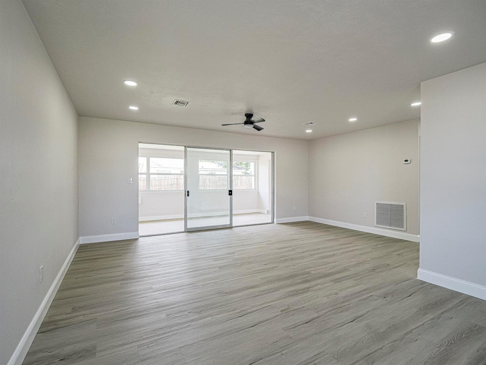 375 Manly Avenue, Sebastian FL 32958 photo 4