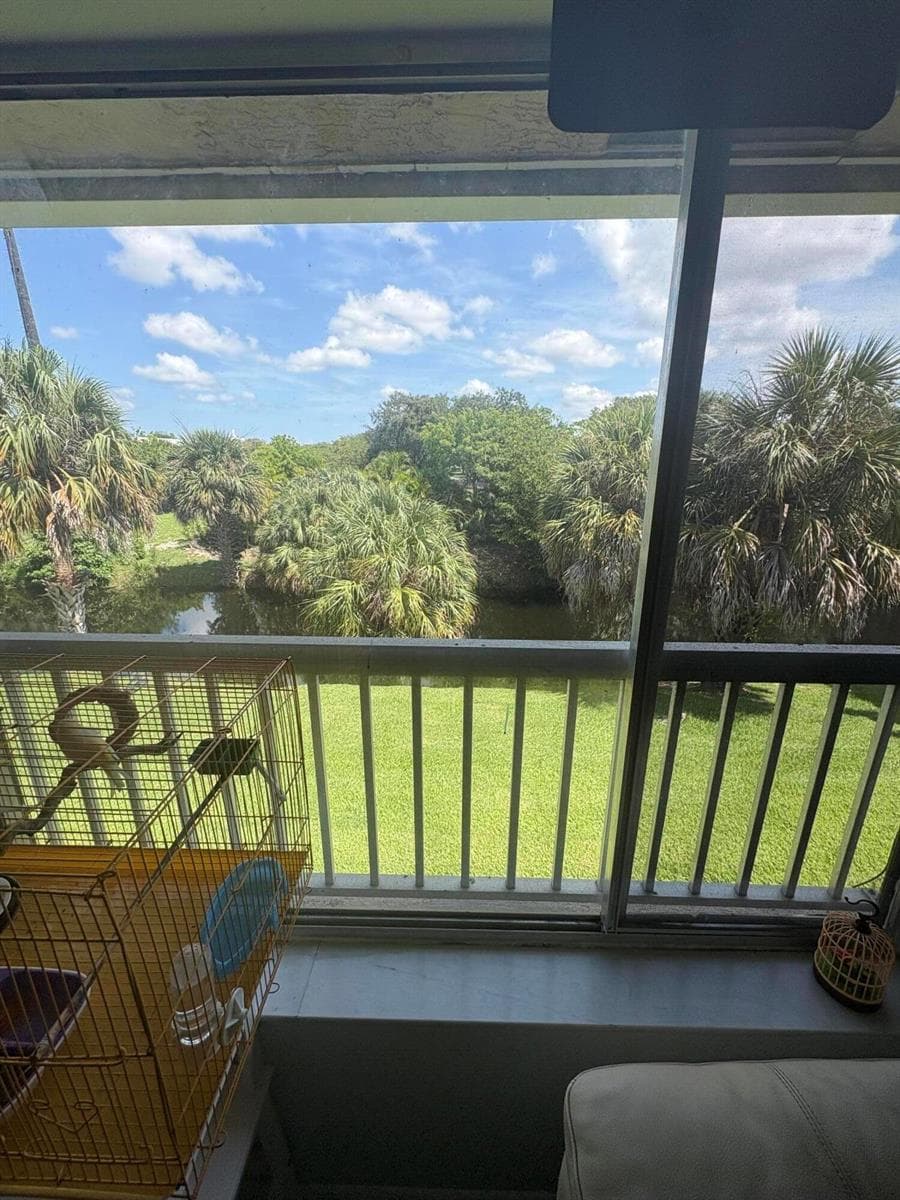 10107 TWIN LAKES Drive # 24-O, Coral Springs FL 33071