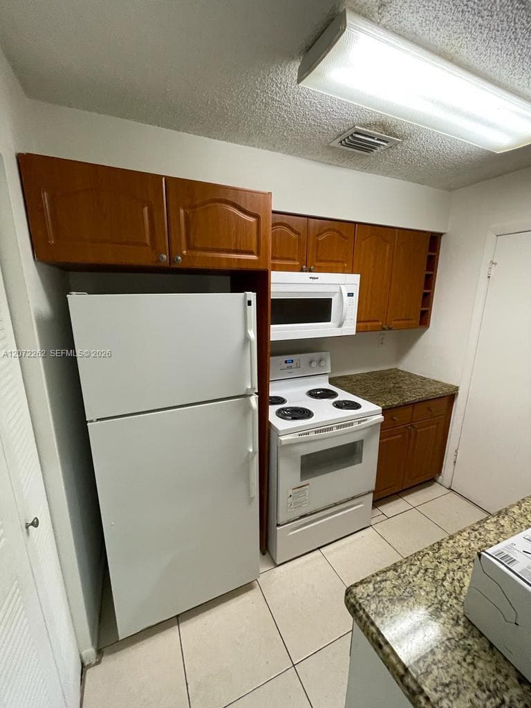 17515 NW 67th Ct # 22, Hialeah FL 33015 photo 2