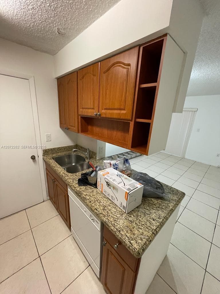 17515 NW 67th Ct # 22, Hialeah FL 33015 photo 4