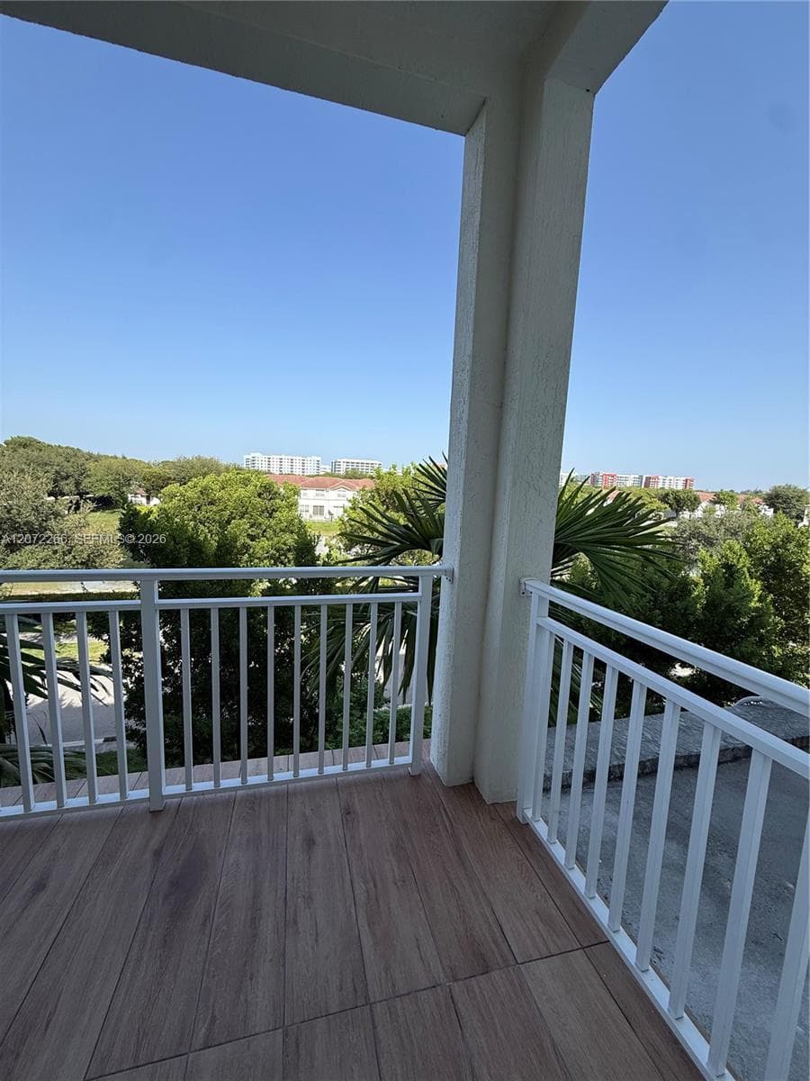 10950 NW 82nd St # 324, Doral FL 33178 photo 4