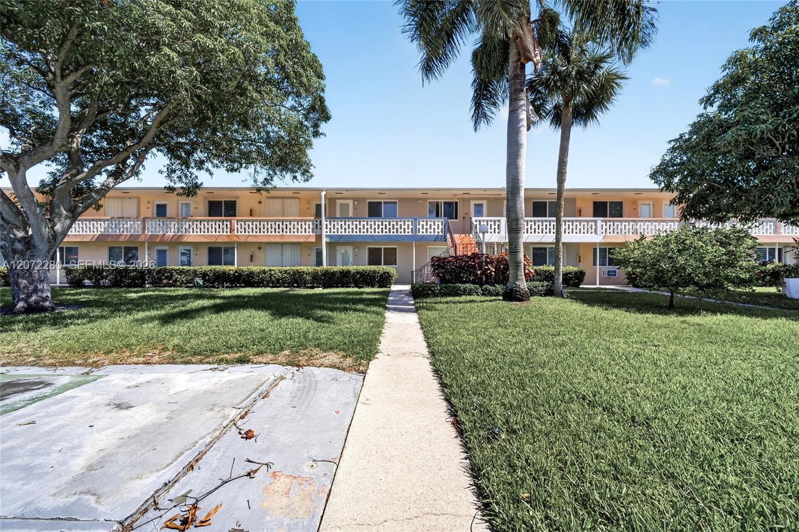 1001 Atlantic Shores Blvd # 110, Hallandale Beach FL 33009