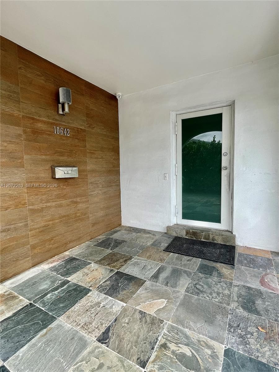 10642 SW 77th Ave # 10642, Pinecrest FL 33156