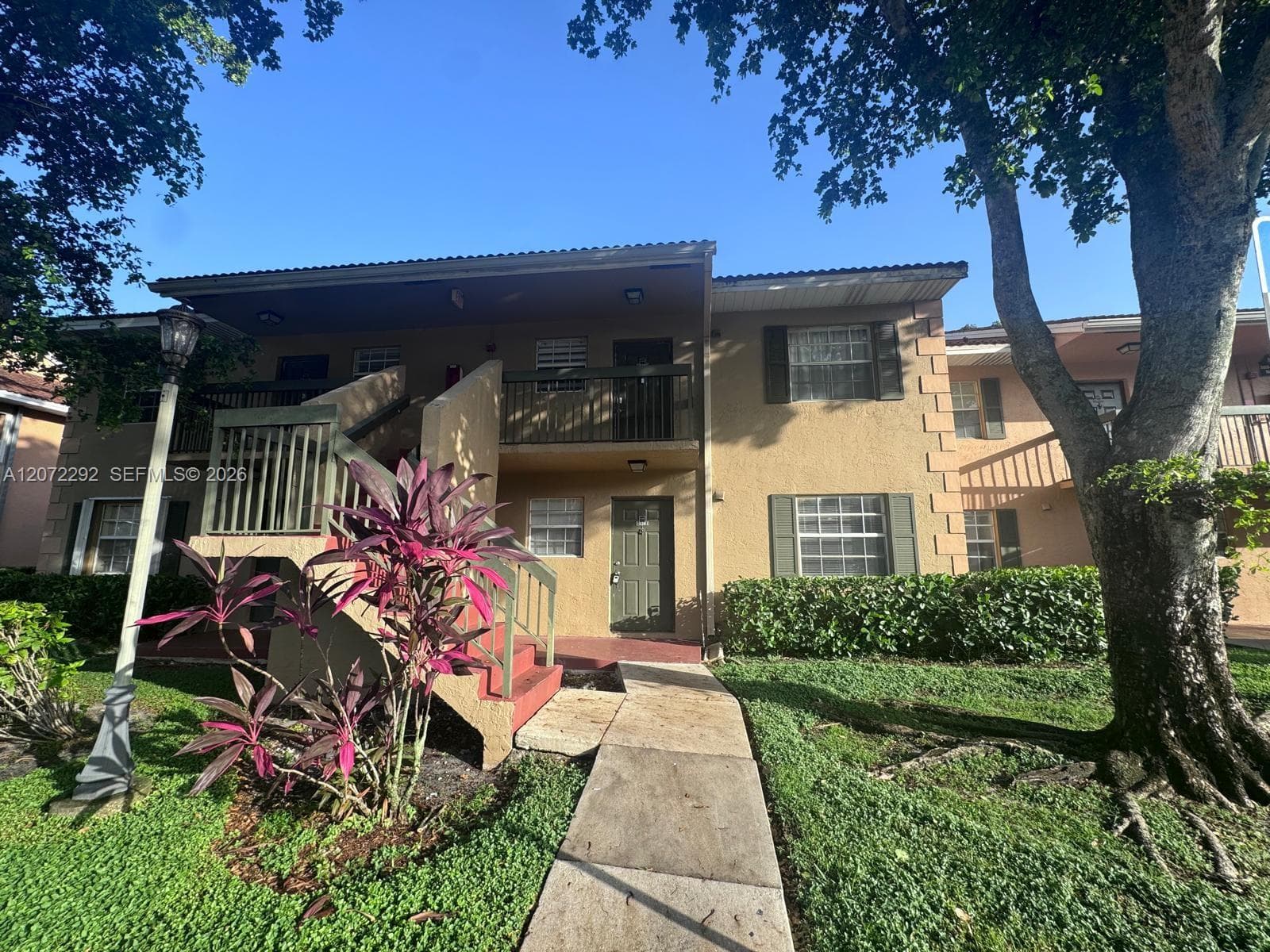 10381 NW 8th St # 102, Pembroke Pines FL 33026