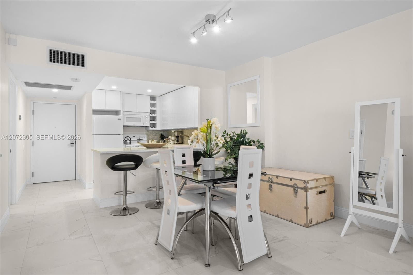 2301 Collins Ave # 1014, Miami Beach FL 33139 photo 3