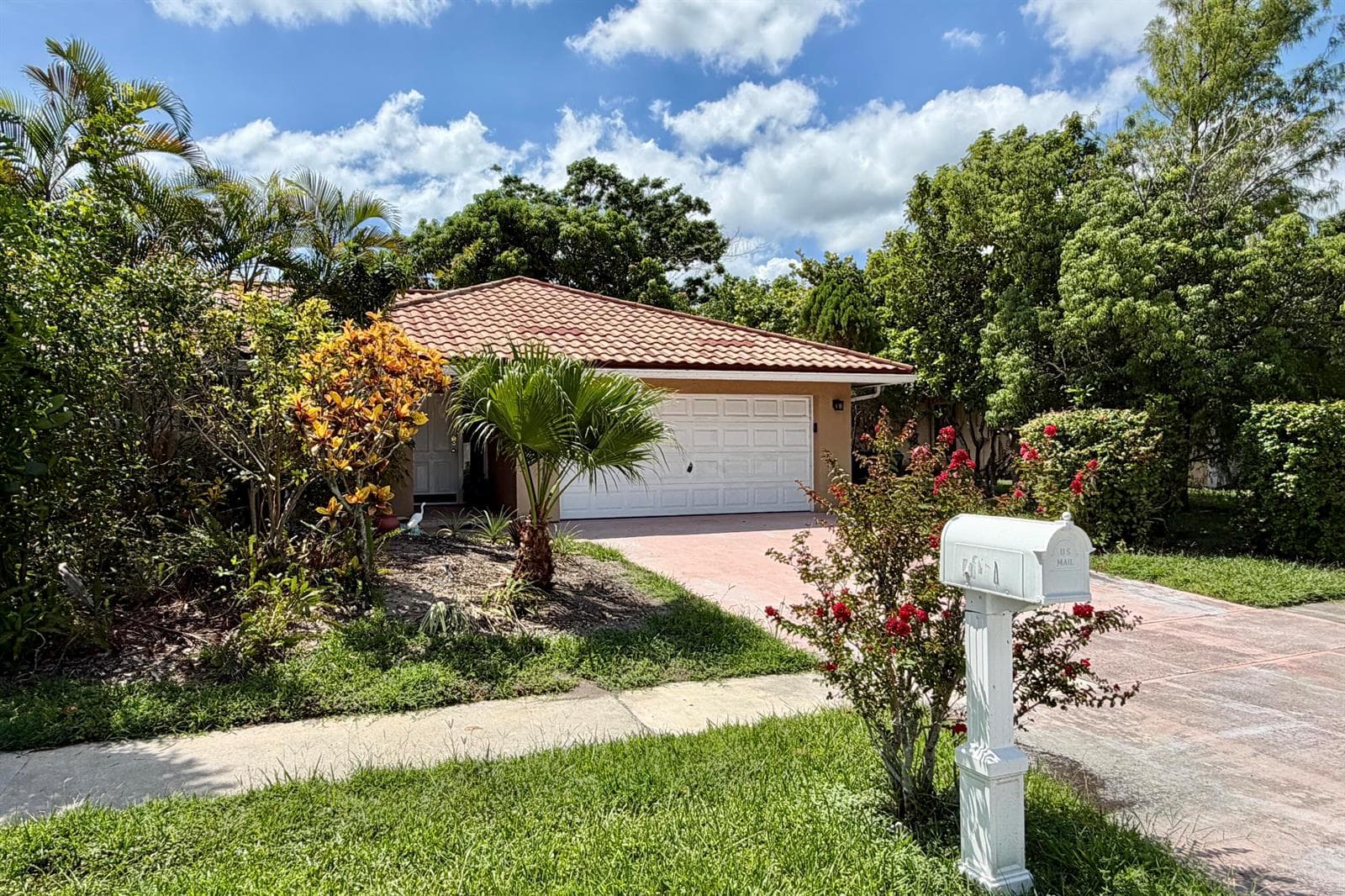 7160 NW 4TH Avenue, Boca Raton, FL 33487 photo 2