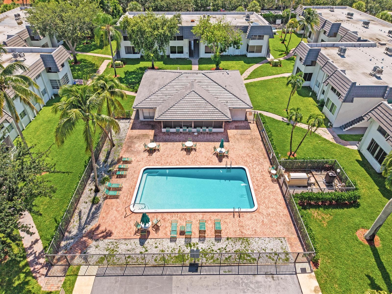 8410 W SAMPLE Road # 110, Coral Springs FL 33065