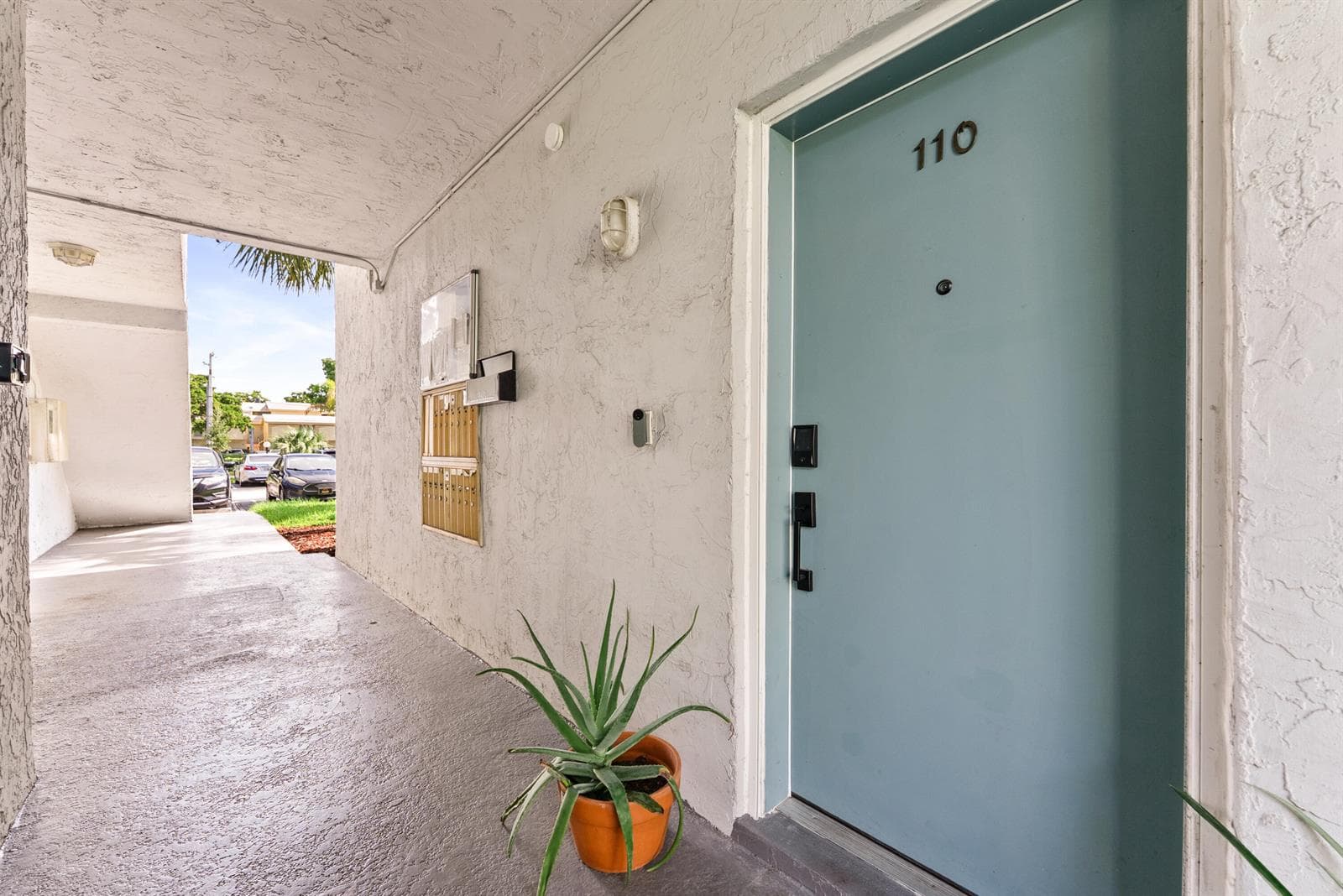 8410 W SAMPLE Road # 110, Coral Springs FL 33065 photo 4