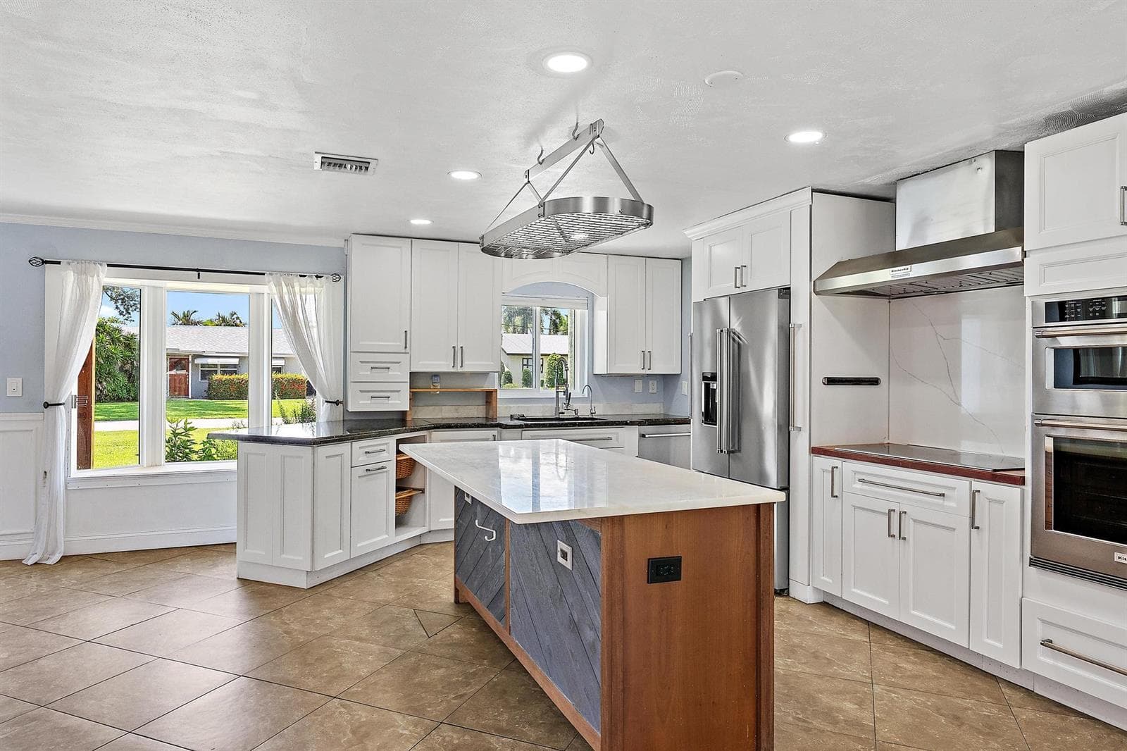 1 WINDSOR Road W, Jupiter FL 33469 photo 3