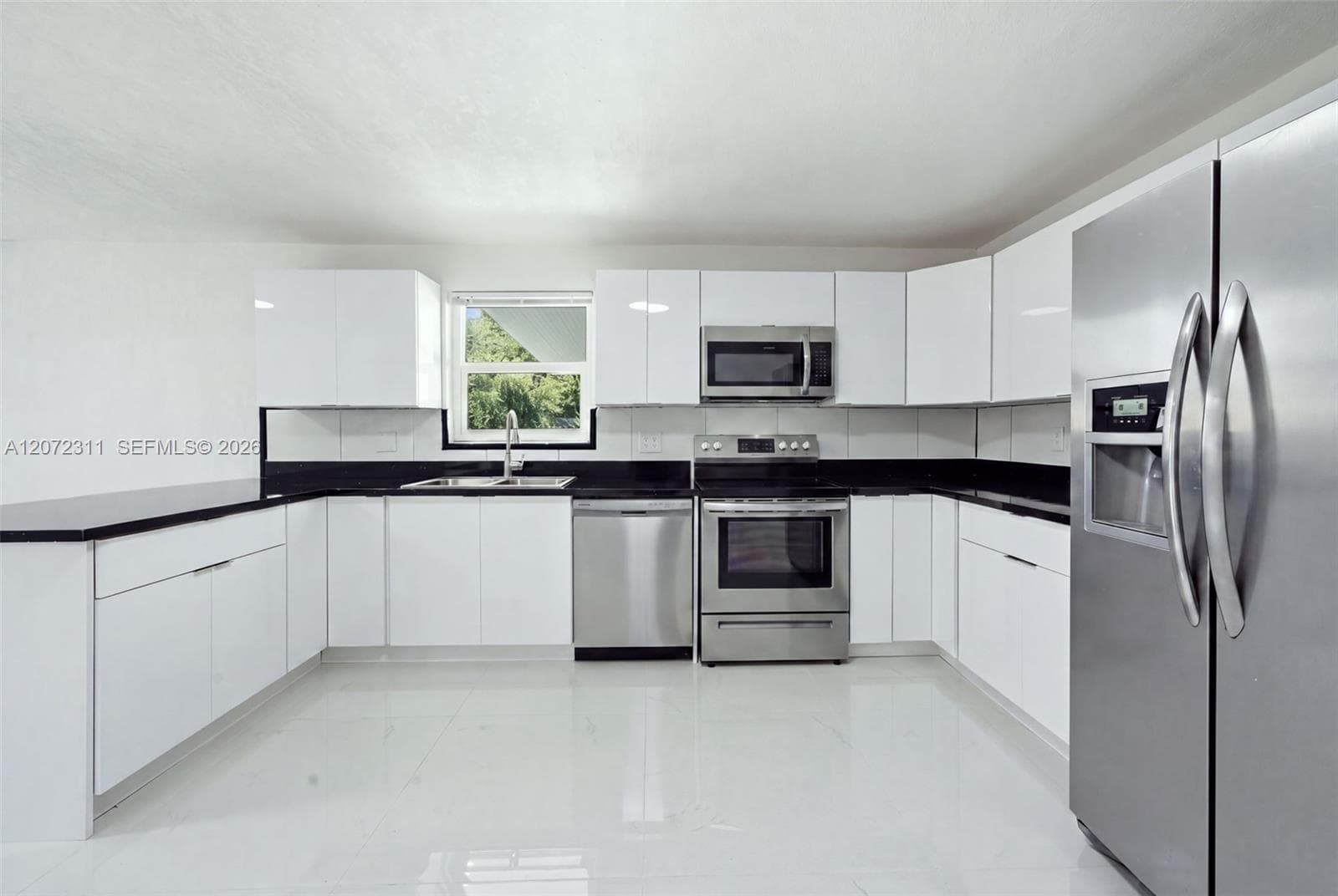 399 NW 98th St # 399, Miami FL 33150 photo 5