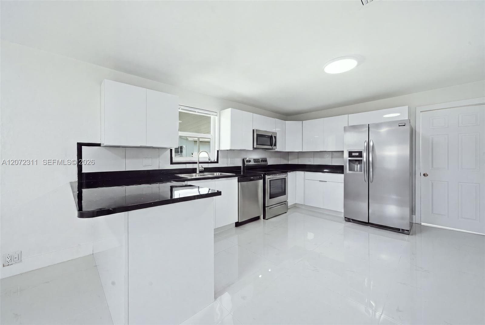 399 NW 98th St # 399, Miami FL 33150 photo 4