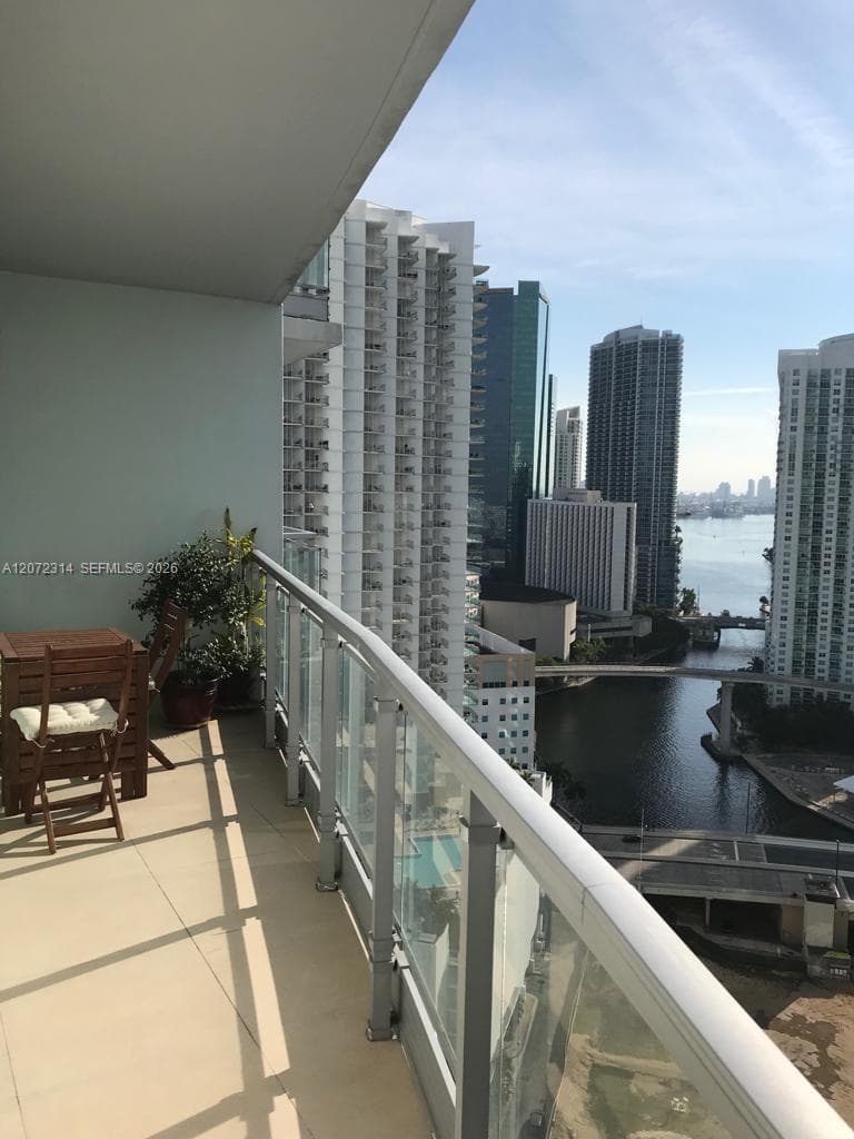 90 SW 3rd St # 2911, Miami FL 33130 photo 3