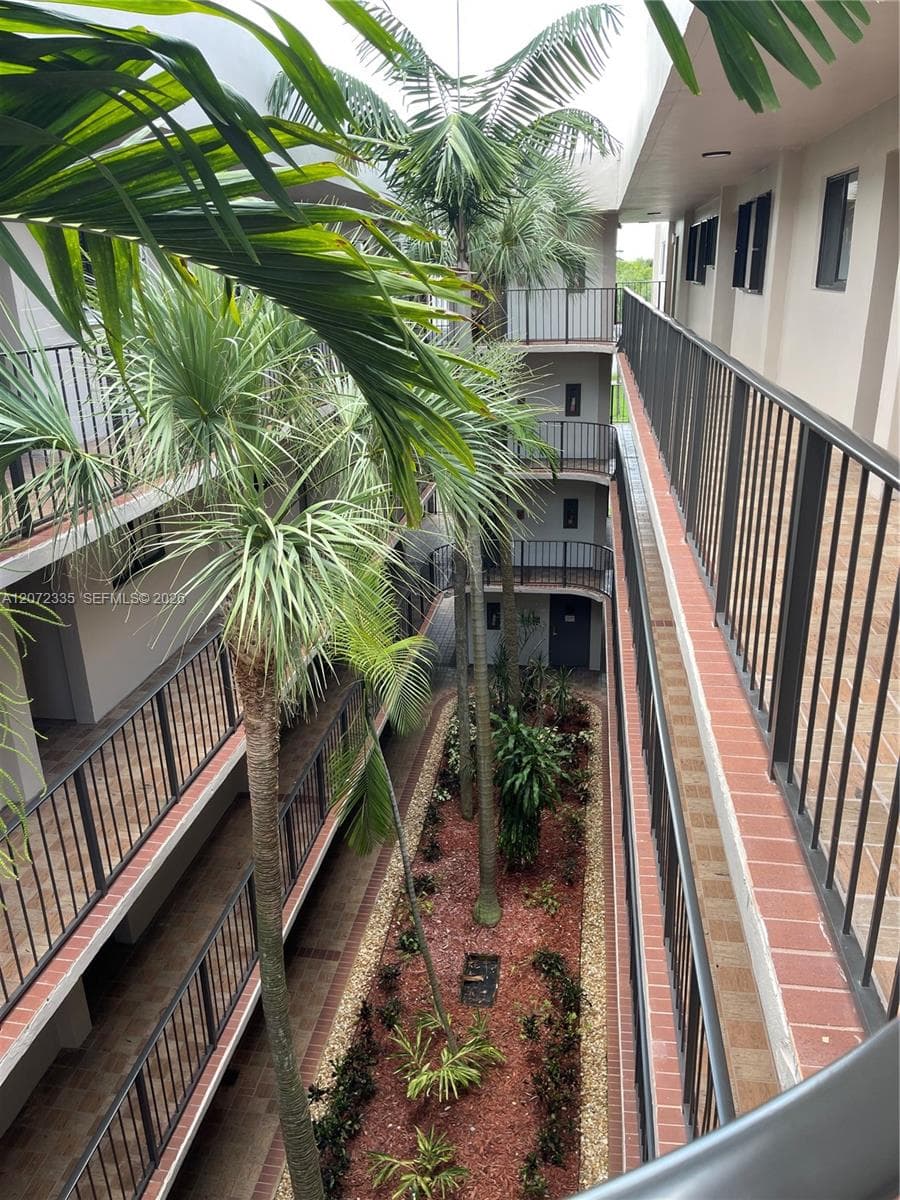 8520 SW 133rd Ave Rd # 406, Miami FL 33183 photo 2