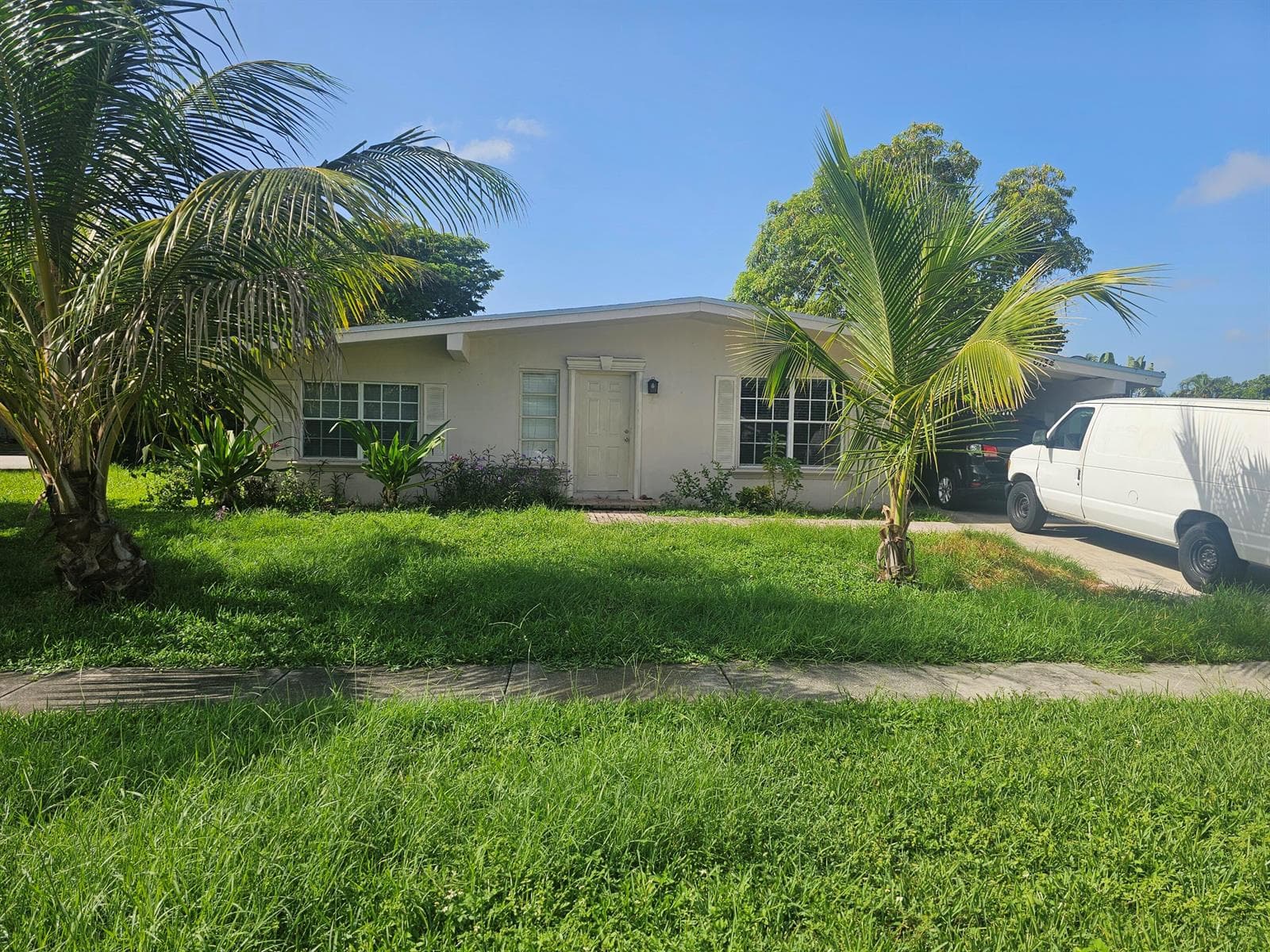 6134 HOGAN CREEK Road, Margate FL 33063 photo 2