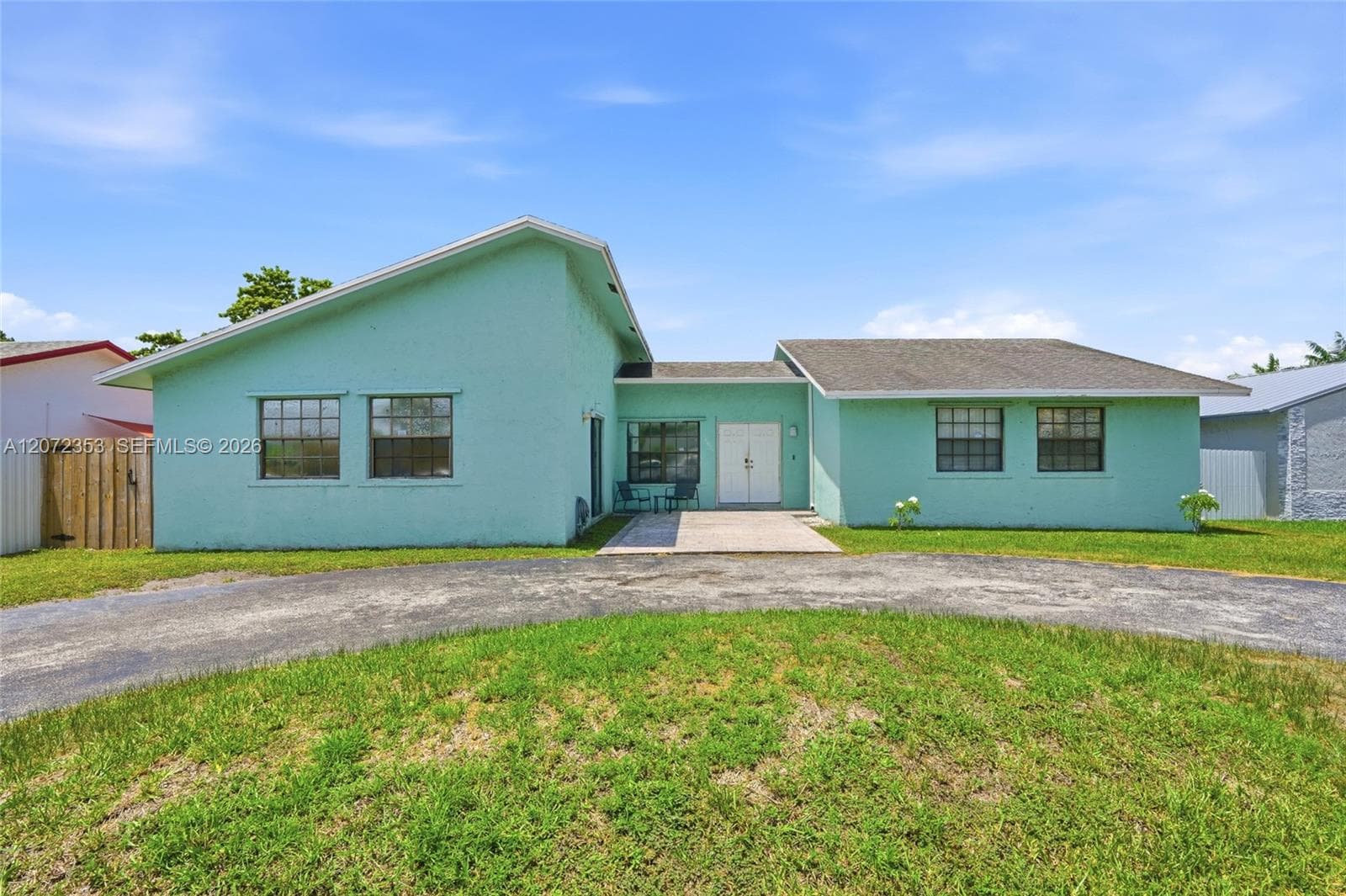 16604 SW 104th Ct, Miami FL 33157 photo 3
