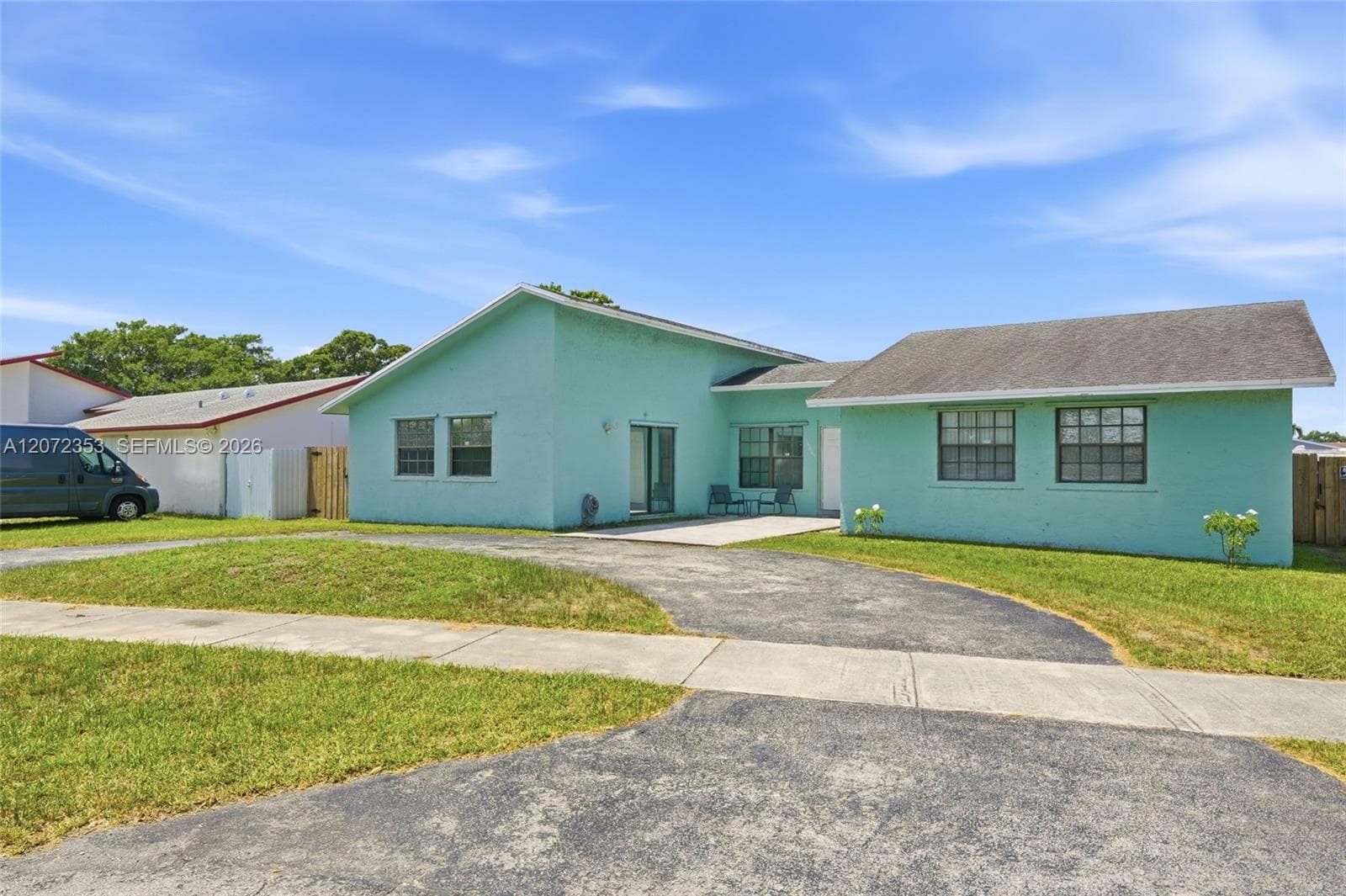 16604 SW 104th Ct, Miami FL 33157 photo 5