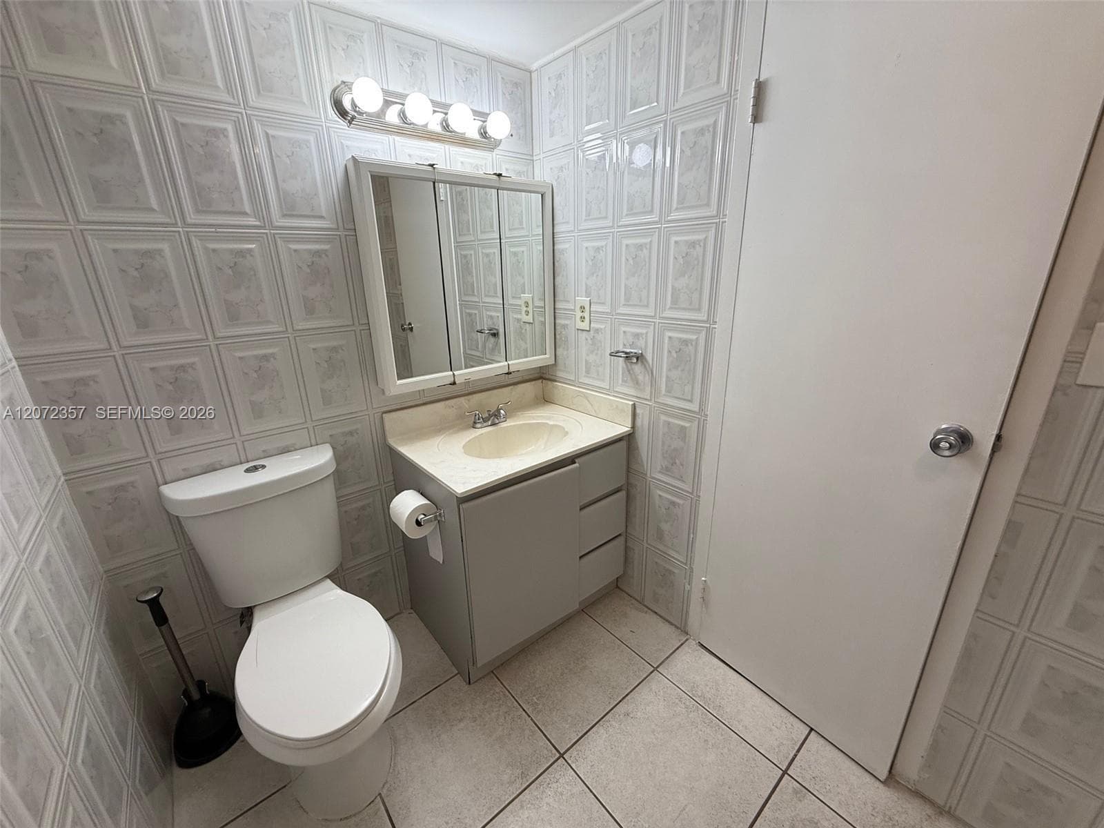 17011 N Bay Rd # 1007, Sunny Isles Beach FL 33160 photo 3
