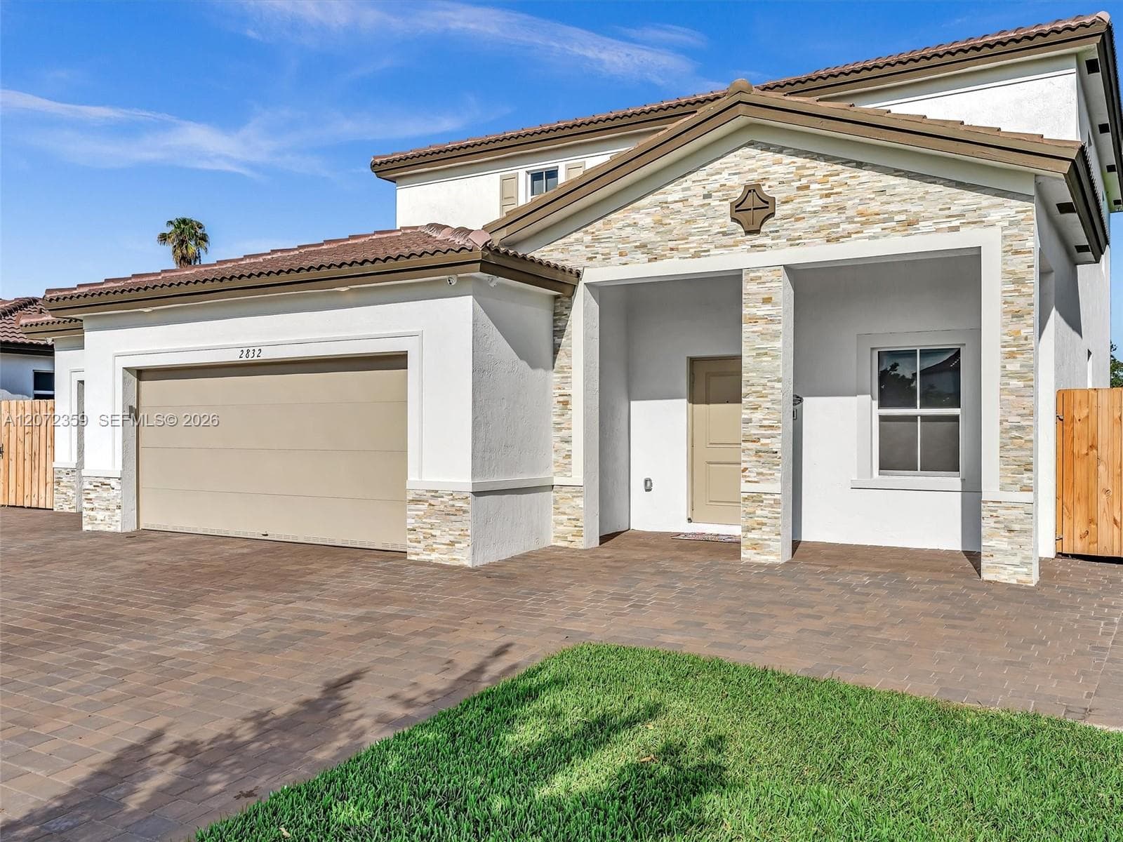 2832 SE 23rd Ave, Homestead FL 33035 photo 2