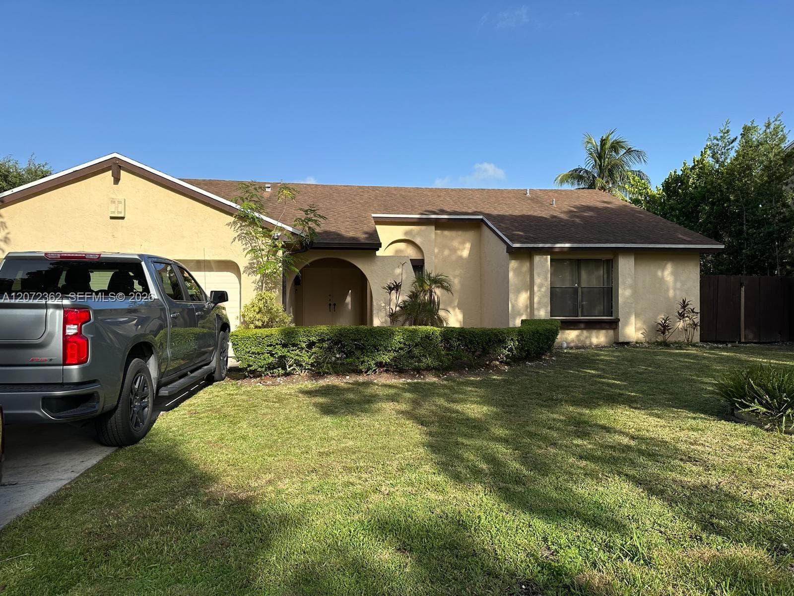 4863 SW 148th Ct, Miami FL 33185