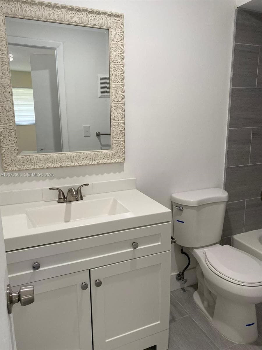 18725 NW 62nd Ave # 111, Hialeah FL 33015 photo 5