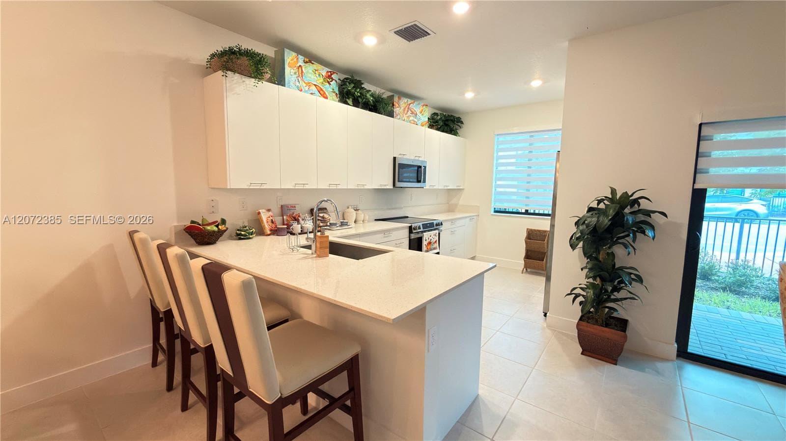 8388 NW 49th St, Doral FL 33166 photo 3