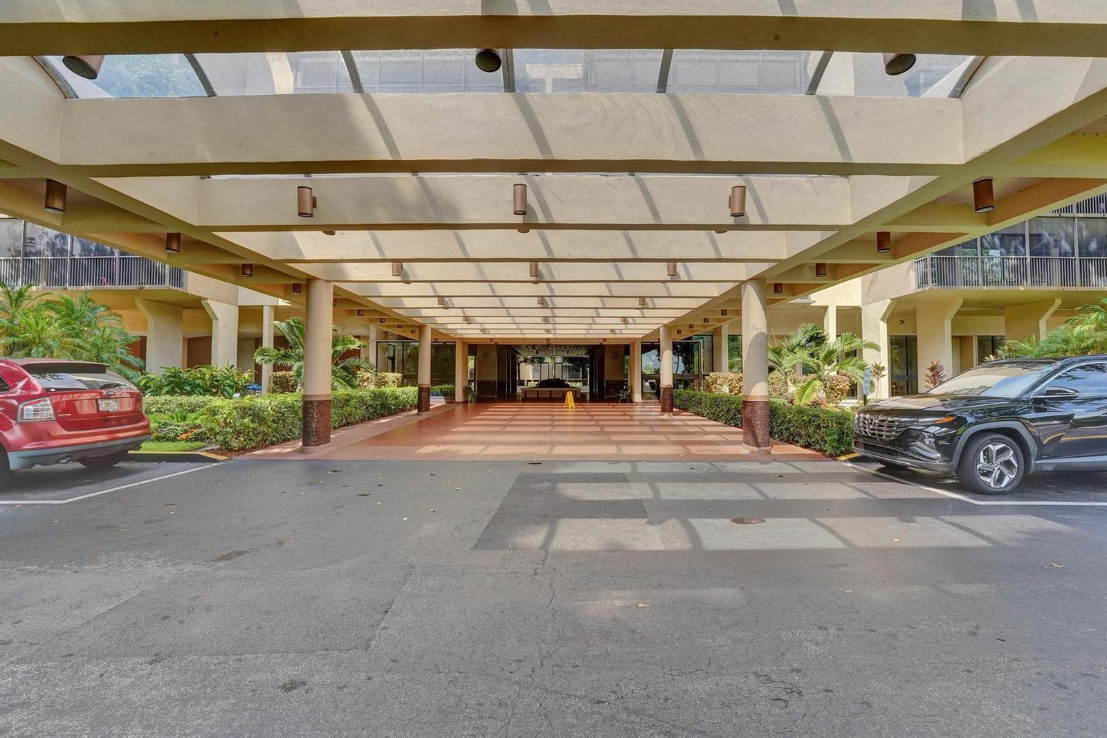 2802 N 46th Avenue # B318, Hollywood FL 33021 photo 2