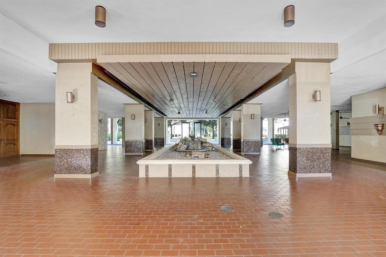 2802 N 46th Avenue # B318, Hollywood FL 33021 photo 3