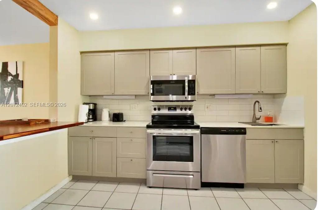 1031 SW 3rd St # 1031, Hallandale Beach FL 33009 photo 2