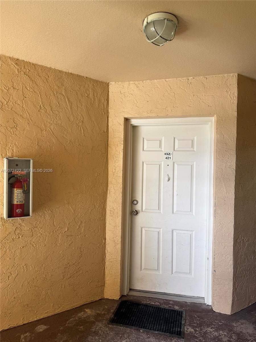 3450 N Pinewalk Dr N # 421, Margate FL 33063 photo 4