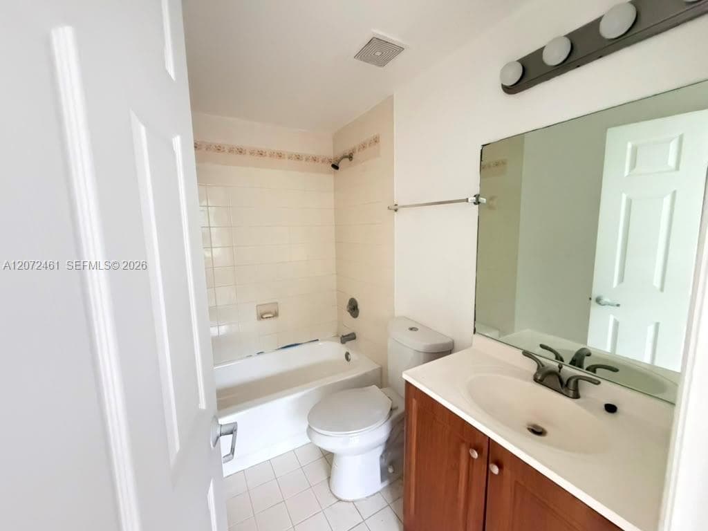 701 SW 148th Ave # 104, Sunrise FL 33325 photo 3